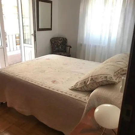 Piso Cuatro Caminos Apartment *